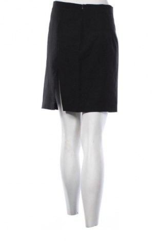 Пола Unbranded, Размер S, Цвят Черен, Цена 2,04 €