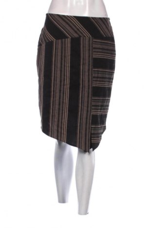 Пола Unbranded, Размер M, Цвят Черен, Цена 3,57 €