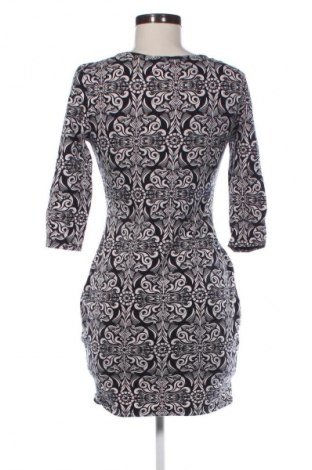 Kleid Amisu, Größe M, Farbe Mehrfarbig, Preis € 7,99