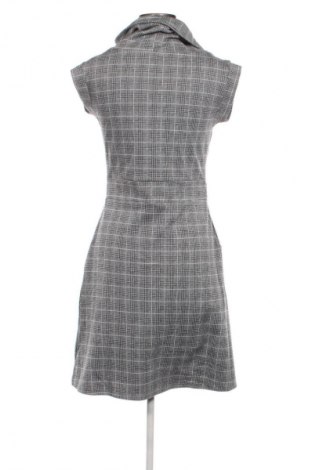 Kleid Apricot, Größe M, Farbe Mehrfarbig, Preis € 7,99