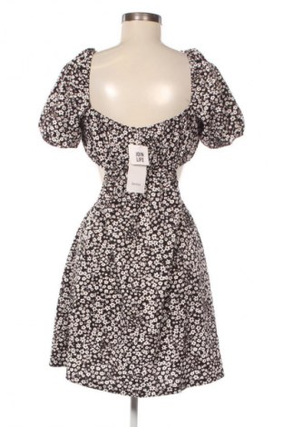 Šaty  Bershka, Velikost M, Barva Vícebarevné, Cena  289,00 Kč