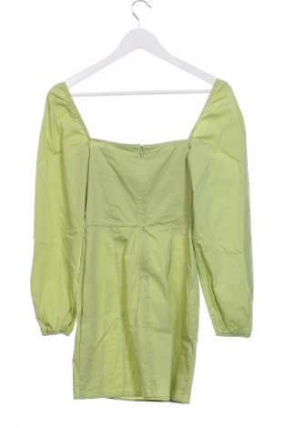 Šaty  Bershka, Veľkosť S, Farba Zelená, Cena  15,02 €