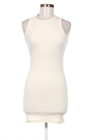 Φόρεμα Bershka, Μέγεθος XS, Χρώμα Εκρού, Τιμή 8,99 €