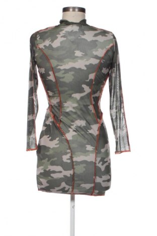 Šaty  Boohoo, Velikost S, Barva Vícebarevné, Cena  144,00 Kč