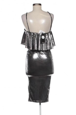 Kleid Boohoo, Größe S, Farbe Silber, Preis 25,99 €