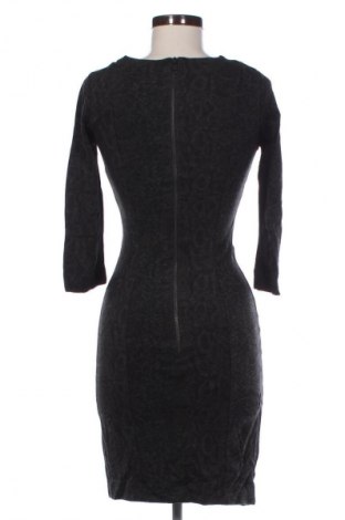 Šaty  French Connection, Velikost M, Barva Vícebarevné, Cena  179,00 Kč