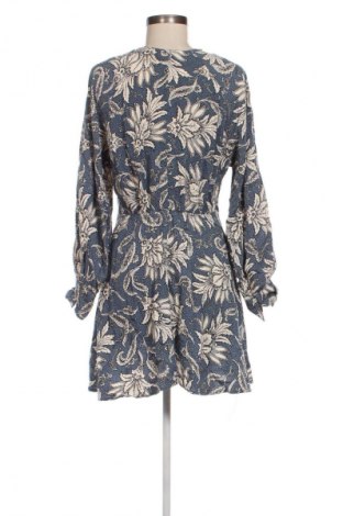 Рокля H&M, Размер S, Цвят Многоцветен, Цена 5,11 €