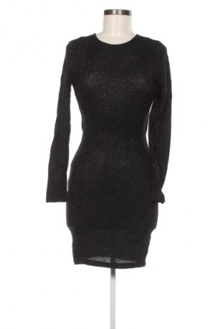 Рокля H&M Divided, Размер S, Цвят Многоцветен, Цена 2,55 €