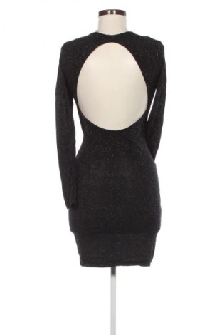 Рокля H&M Divided, Размер S, Цвят Многоцветен, Цена 2,55 €