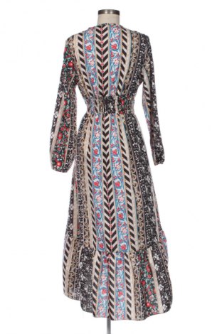 Šaty  Unbranded, Velikost M, Barva Vícebarevné, Cena  327,00 Kč