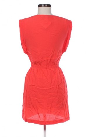 Šaty  Mango, Velikost XS, Barva Červená, Cena  127,00 Kč
