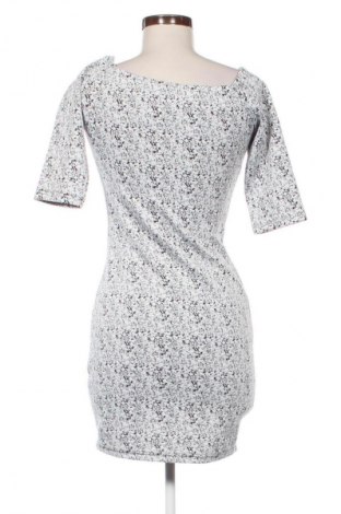 Šaty  Metrofive, Veľkosť M, Farba Viacfarebná, Cena  1,95 €