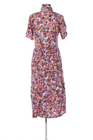 Šaty  Monki, Velikost XS, Barva Vícebarevné, Cena  79,00 Kč