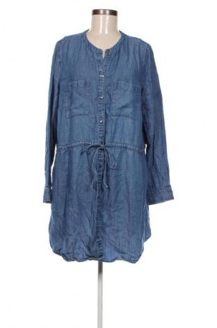 Ruha ONLY Carmakoma, Méret XL, Szín Kék, Ár 10 029 Ft, #133594421