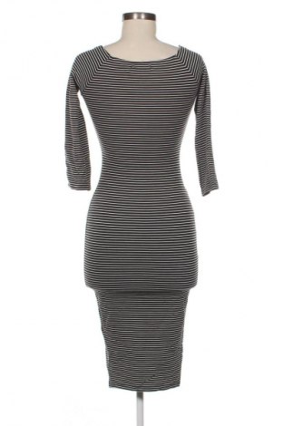 Kleid Pull&Bear, Größe S, Farbe Mehrfarbig, Preis 6,99 €