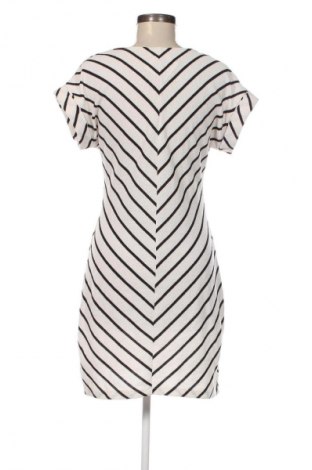 Šaty  Reserved, Velikost L, Barva Vícebarevné, Cena  389,00 Kč