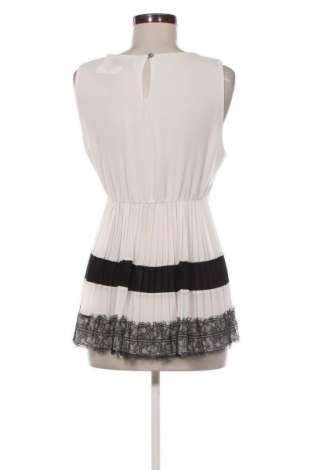 Φόρεμα Rinascimento, Μέγεθος M, Χρώμα Πολύχρωμο, Τιμή 24,99 €