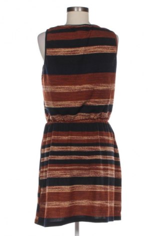 Šaty  SHEIN, Veľkosť XL, Farba Viacfarebná, Cena  8,95 €