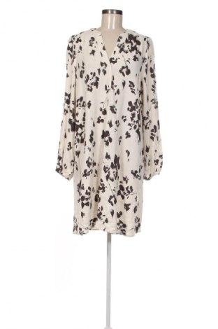 Kleid Selected Femme, Größe M, Farbe Mehrfarbig, Preis 49,99 €