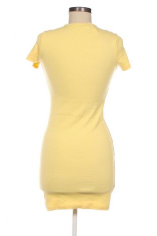 Ruha Sinsay, Méret M, Szín Sárga, Ár 2 749 Ft