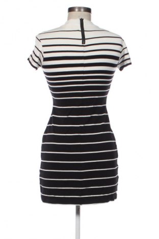 Šaty  Staple the label, Veľkosť S, Farba Viacfarebná, Cena  1,95 €