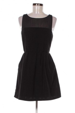 Šaty  Stradivarius, Veľkosť M, Farba Čierna, Cena  4,95 €