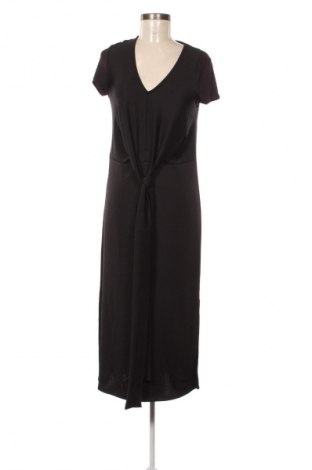 Ruha Taifun, Méret M, Szín Fekete, Ár 21 719 Ft