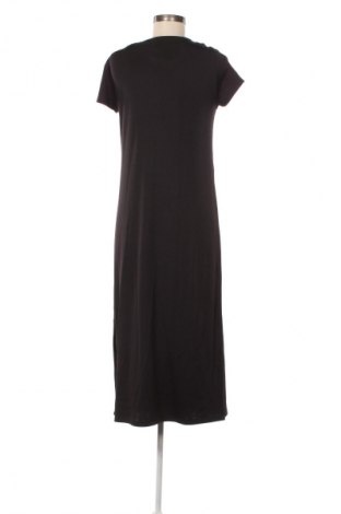 Ruha Taifun, Méret M, Szín Fekete, Ár 21 719 Ft