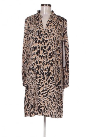 Kleid Taifun, Größe M, Farbe Mehrfarbig, Preis 23,99 €