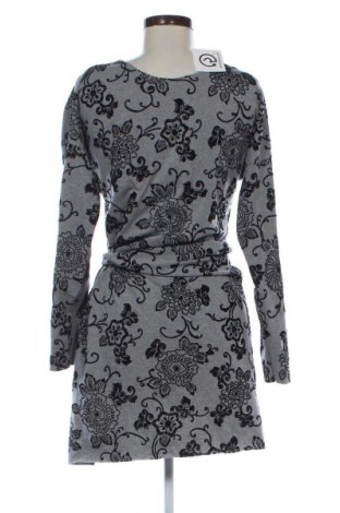 Šaty  Unbranded, Velikost M, Barva Vícebarevné, Cena  127,00 Kč