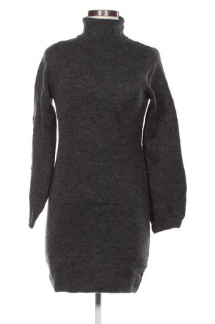 Рокля Yes Lola, Размер S, Цвят Сив, Цена 4,09 €