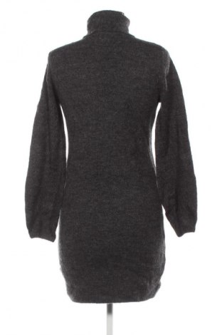 Рокля Yes Lola, Размер S, Цвят Сив, Цена 4,09 €