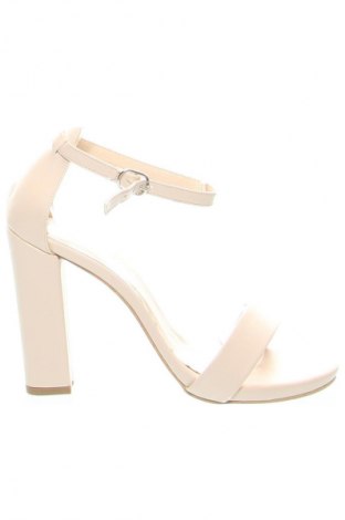 Σανδάλια Unbranded, Μέγεθος 39, Χρώμα Εκρού, Τιμή 17,99 €