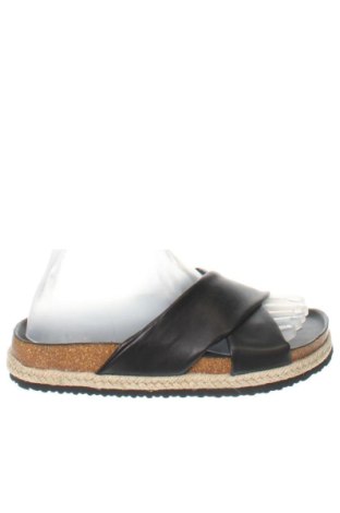 Чехли C&A, Размер 39, Цвят Черен, Цена 32,00 €, #137882685