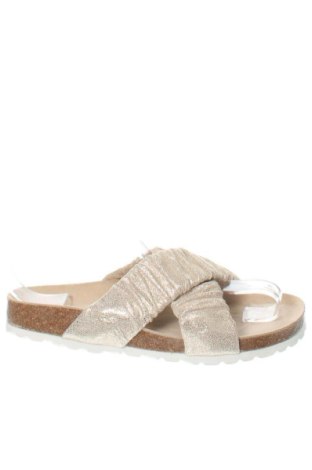 Papucs Unbranded, Méret 38, Szín Arany
, Ár 11 417 Ft, #137892414