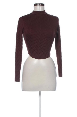 Дамска блуза Bershka, Размер XS, Цвят Лилав, Цена 6,00 €, #137892163