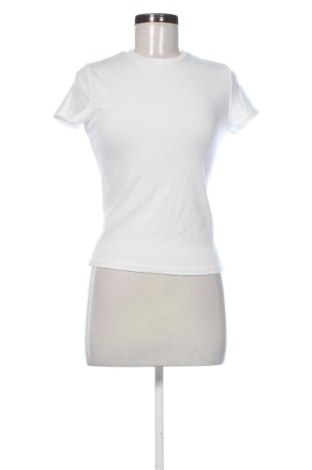 Tricou de femei Bershka, Mărime L, Culoare Alb, Preț 47,24 Lei, #137875518
