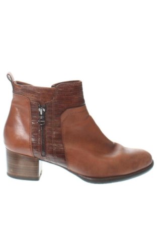 Damen Stiefeletten Tamaris, Größe 41, Farbe Braun, Preis 72,00 €, #137858475