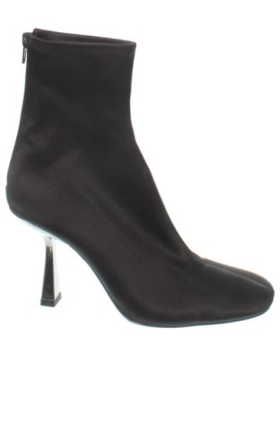 Дамски боти Zara, Размер 39, Цвят Черен, Цена 39,00 €, #137900870