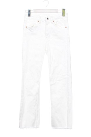 Blugi de femei Zara, Mărime S, Culoare Alb, Preț 89,99 Lei, #137849989