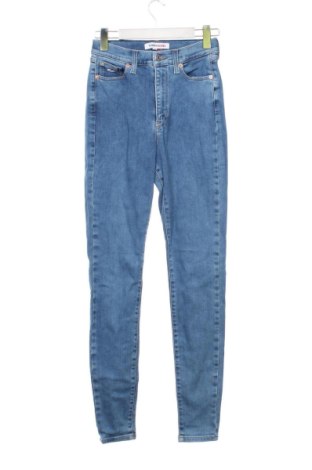 Дамски дънки Tommy Jeans, Размер S, Цвят Син, Цена 36,30 €, #137852814
