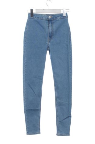 Damskie jeansy Bershka, Rozmiar XS, Kolor Niebieski, Cena 63,50 zł, #137859745