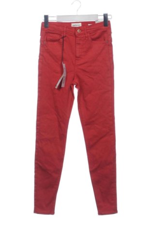 Damskie jeansy River Island, Rozmiar XS, Kolor Czerwony, Cena 201,63 zł, #137862658