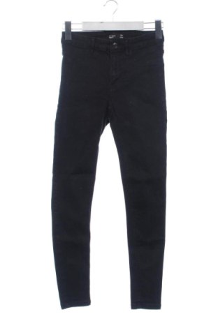 Dámske džínsy  Sinsay, Veľkosť XS, Farba Čierna, Cena  14,86 €, #137863577