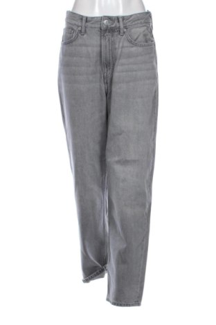 Blugi de femei H&M, Mărime M, Culoare Gri, Preț 78,00 Lei, #137866250