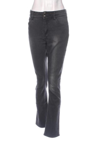 Blugi de femei F&F, Mărime M, Culoare Gri, Preț 78,74 Lei, #137871110
