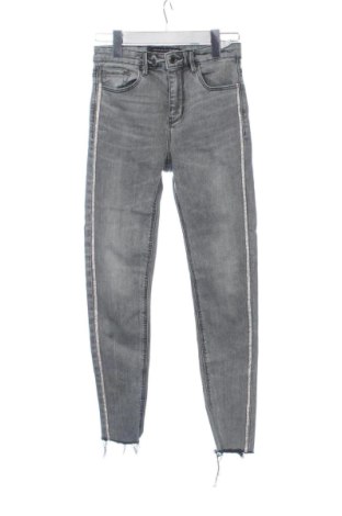 Damen Jeans Stradivarius, Größe S, Farbe Grau, Preis € 14,00, #137879731
