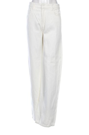 Дамски дънки Zara, Размер S, Цвят Екрю, Цена 28,90 €, #137882387