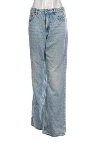 Дамски дънки Stradivarius, Размер XL, Цвят Син, Цена 13,60 €, #137883334