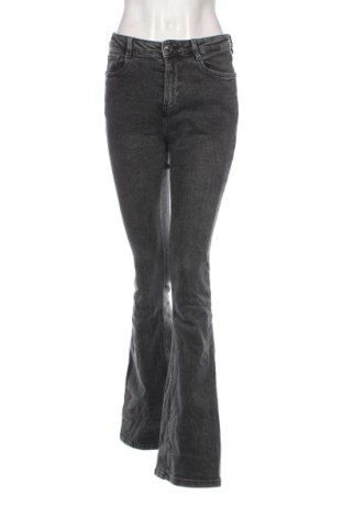 Blugi de femei Stradivarius, Mărime S, Culoare Gri, Preț 76,99 Lei, #137888155